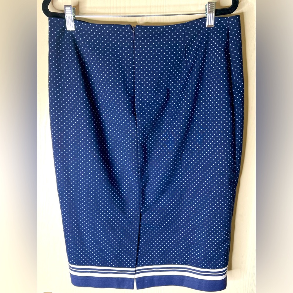 Women’s 7th Ave Navy blue and white polka dot A line skirt business size 10 - Picture 4 of 5